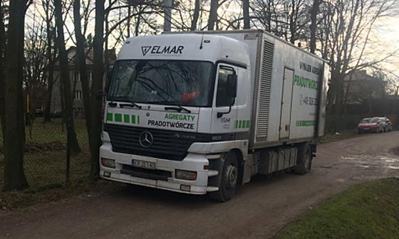 Agregat prądotwórczy 400 kVA na samochodzie ciężarowym